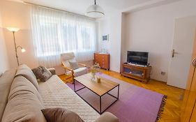 Apartment Revia